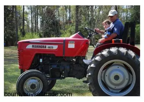 2008 Mahindra 4025 Tractor and Equipment